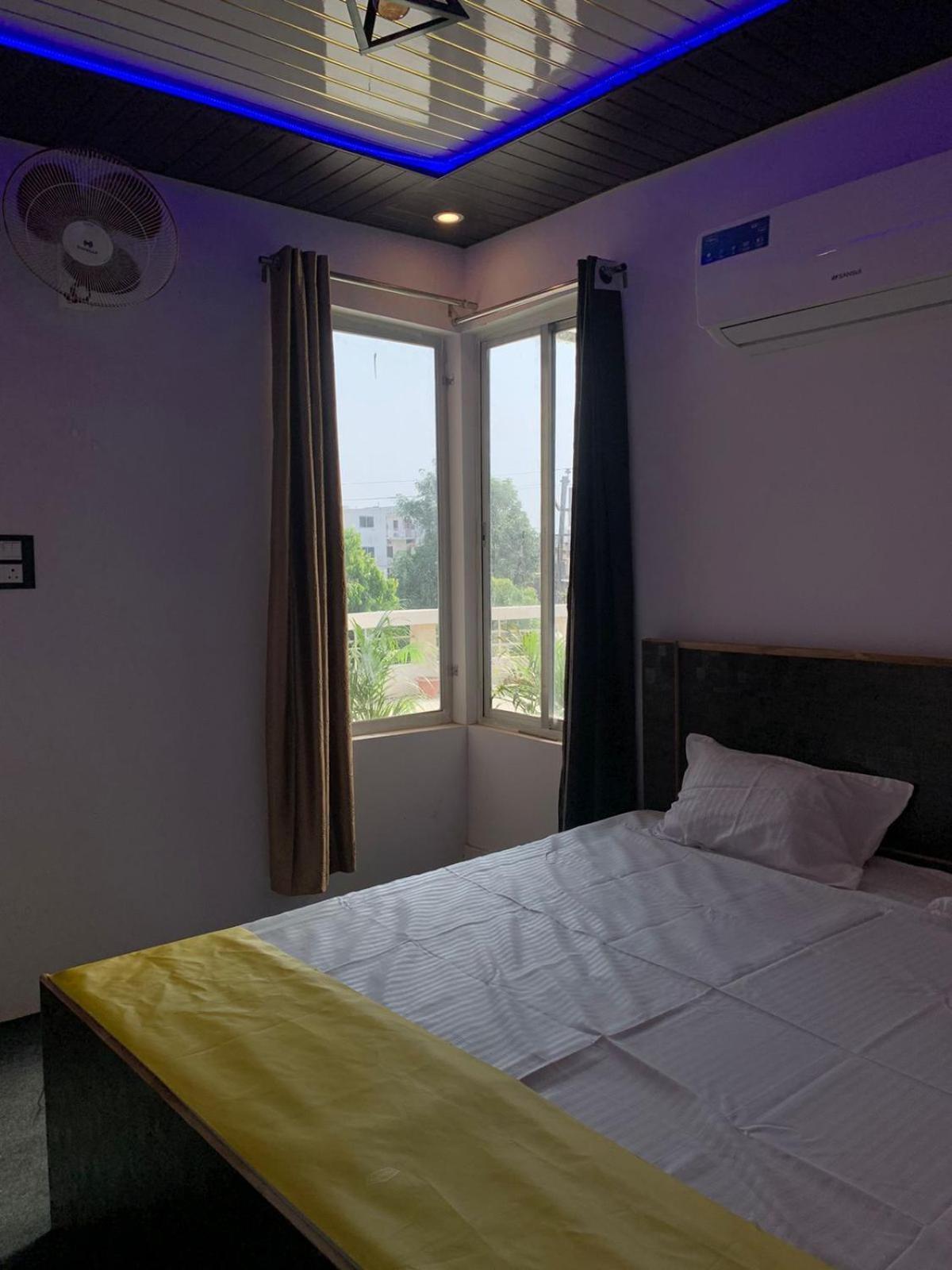 Privyrooms Gorakhpur Exterior foto