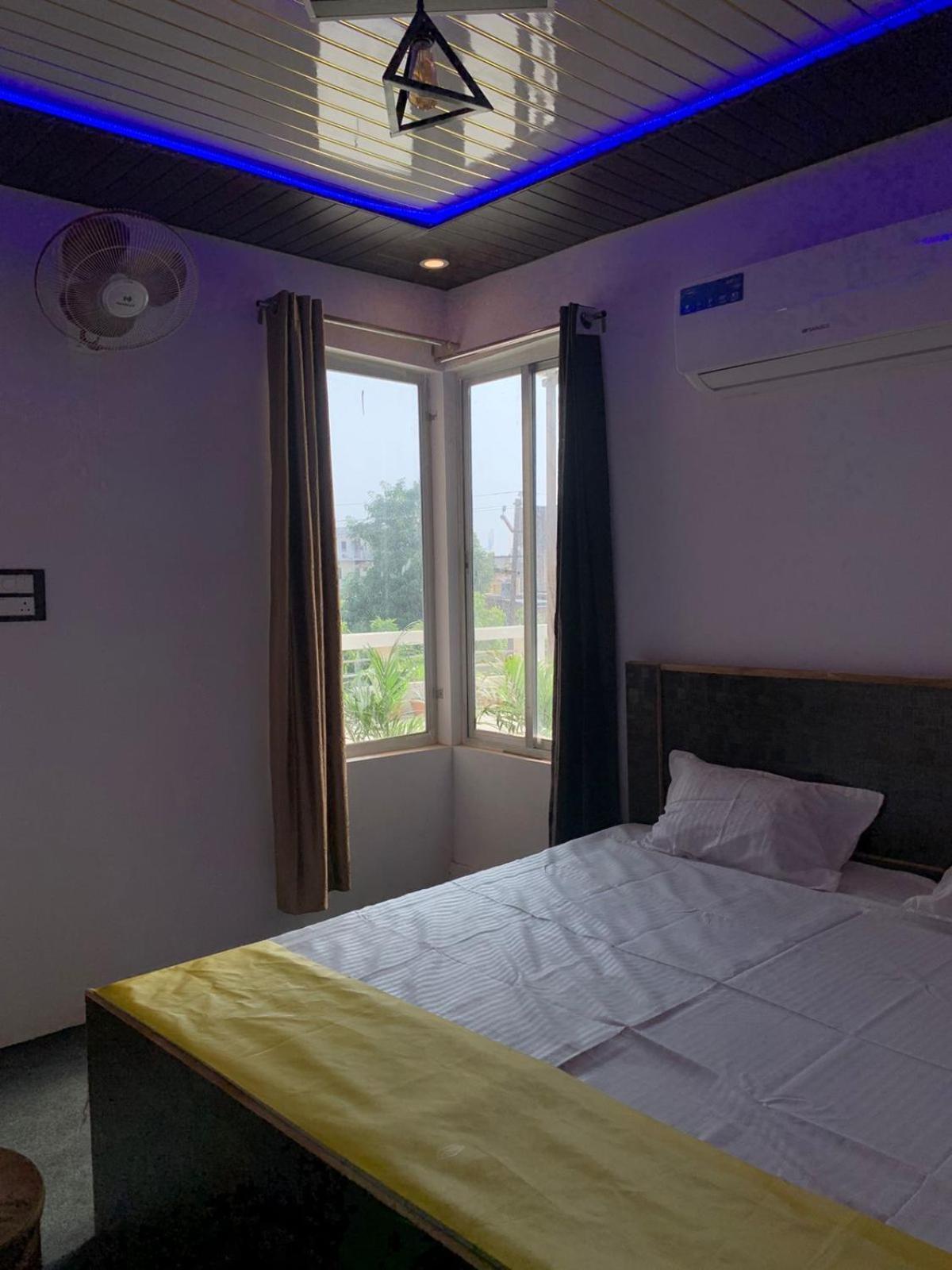 Privyrooms Gorakhpur Habitación foto